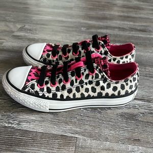 Converse All star low top hot pink cheetah print youth size 2